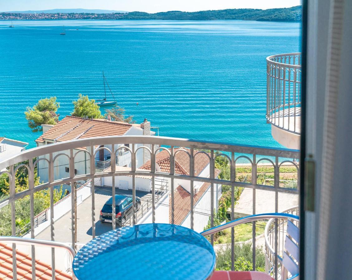 More * Trogir
